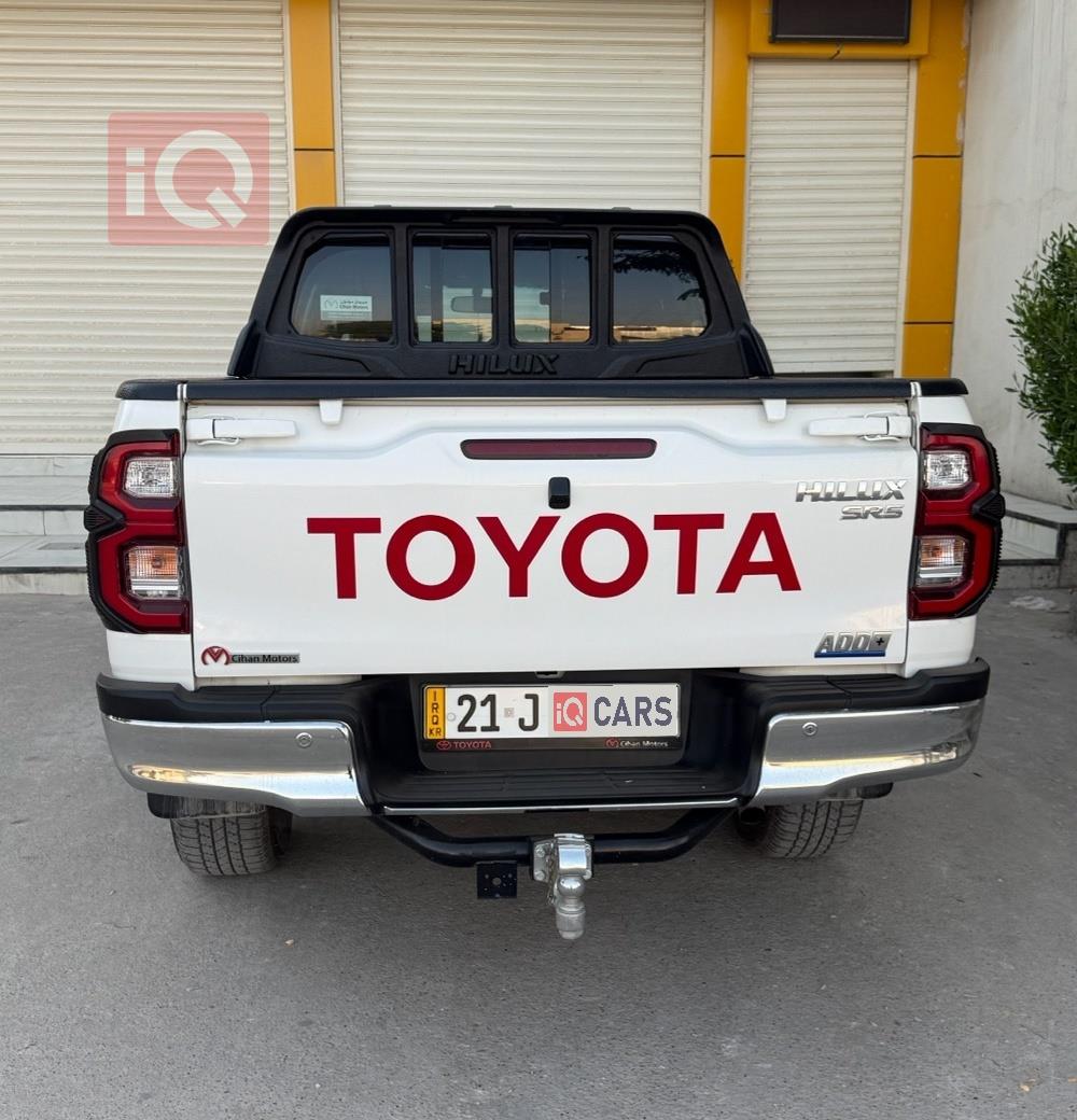 تويوتا هايلوكس